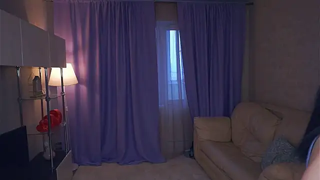 LorrieWilcinski online show from 11/22/25, 06:56