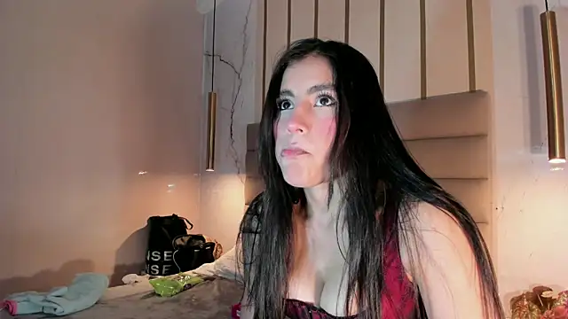 IsabelaStefano online show from 06/15/26, 03:20