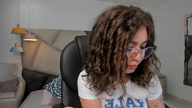 MarieTaylor  online show from 02/06/26, 06:22