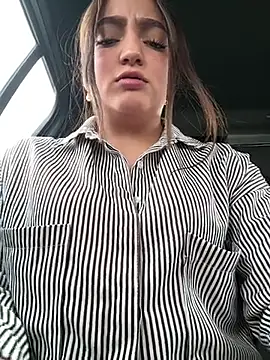 Juanita Rojas online show from 11/24/25, 04:29