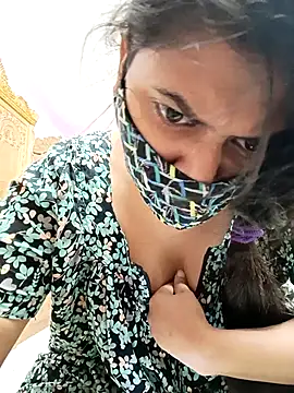 Snapshot of Farihasultana30 chatting on 11/22/25, 10:58 Farihasultana30 online show from 11/22/25, 10:58