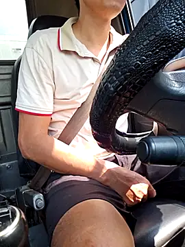 huykkk99 online show from 01/07/26, 06:38