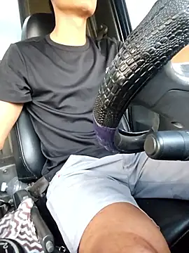 huykkk99 online show from 01/09/26, 10:29