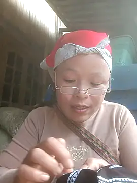 Lyly-baby online show from 11/23/25, 03:39