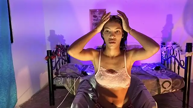 ginebra-n18 online show from 12/01/25, 03:22