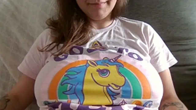 xxxluana online show from 04/16/26, 06:30