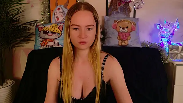 BigTitsLady- online show from 12/15/25, 10:25