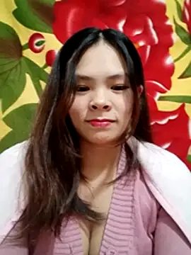 quynhquynh  online show from 01/15/26, 02:21