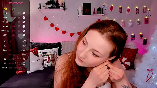 velvet cherry  online show from 12/21/25, 08:54