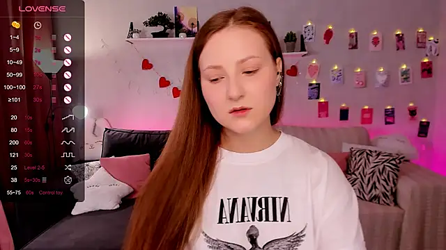 velvet cherry  online show from 01/15/26, 08:19