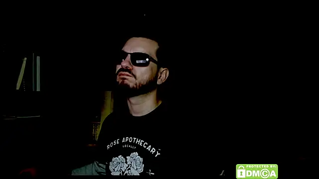 Snapshot of justshutupandwatch chatting on 12/14/25, 10:20 justshutupandwatch online show from 12/14/25, 10:20