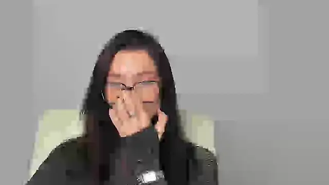 Stella XO online show from 11/21/25, 01:10