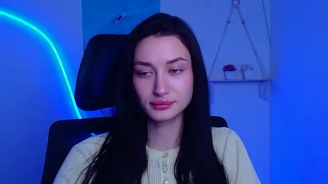 Stella XO online show from 12/15/25, 06:28