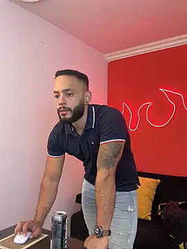 Mike savage3 online show from 04/05/26, 12:13