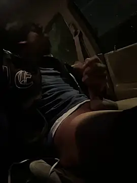 Snapshot of homedeepstrokes215 chatting on 12/01/25, 03:11 homedeepstrokes215 online show from 12/01/25, 03:11