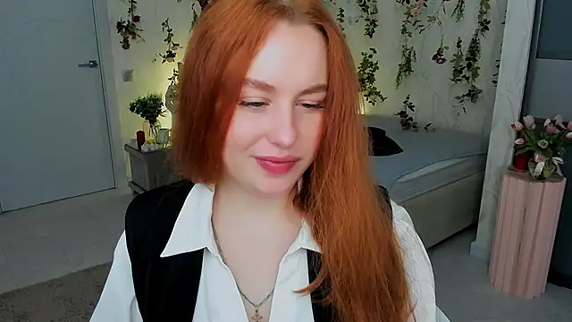 AirySilhouette online show from 04/18/26, 07:29