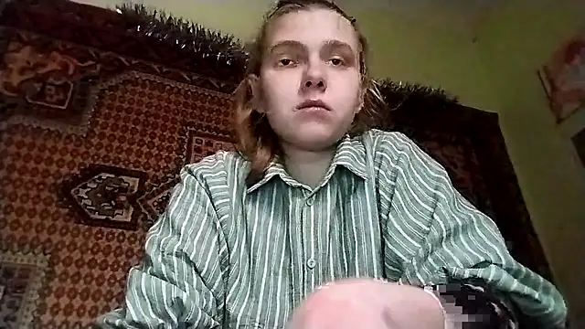 KikiBang online show from 12/21/25, 10:22