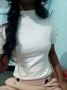 Snapshot of Purnima_18 chatting on 12/04/25, 04:59 Purnima 18 online show from 12/04/25, 04:59