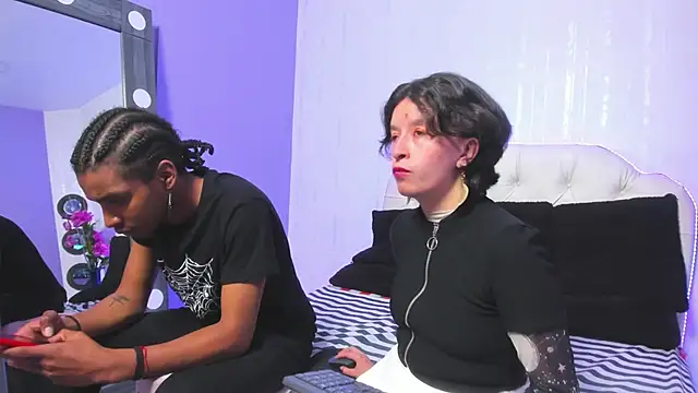 CoralAndOcean  online show from 12/15/25, 06:01