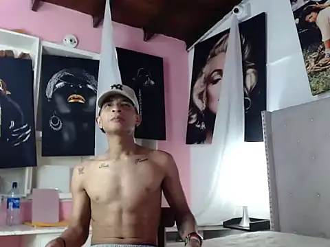 crissex3 online show from 02/21/26, 12:39