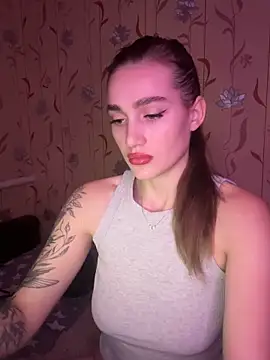 SabinaToffyy online show from 12/02/25, 12:16