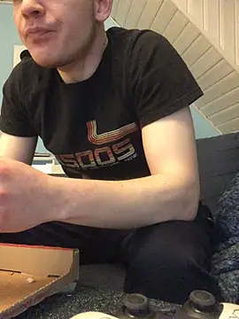 Spielzeugtwink online show from 03/14/26, 09:20