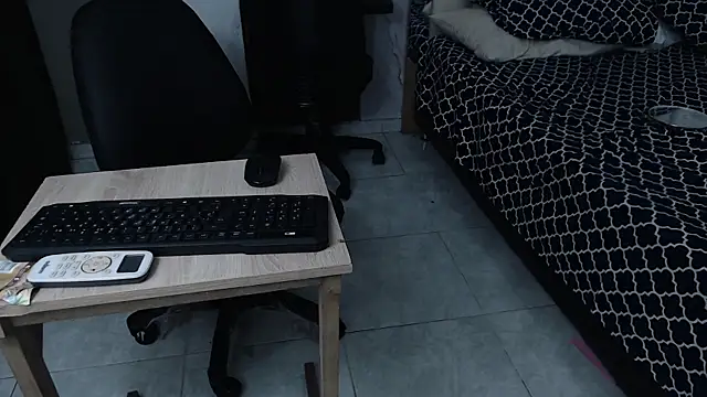 sweett love  online show from 12/03/25, 02:08