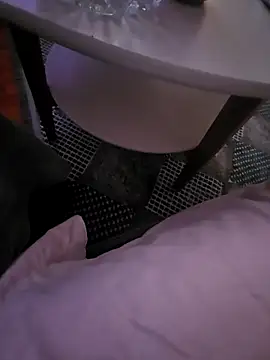 Xalooo04 online show from 11/22/25, 05:23