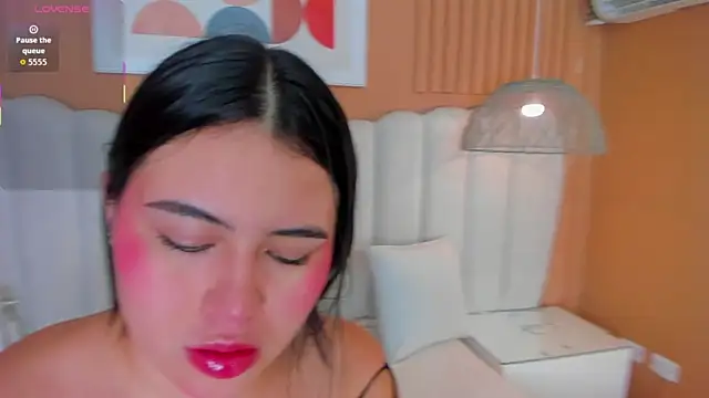 monserrat cutte online show from 11/30/25, 11:03