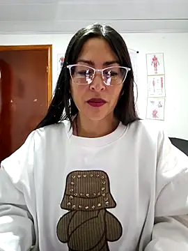 JustSamantha  online show from 02/12/26, 12:00