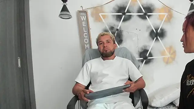 StephaniaAndRandy online show from 01/17/26, 01:05