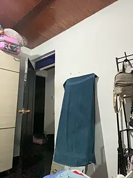 Annaa Hott online show from 12/01/25, 07:13