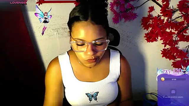 Snapshot of chleo_rosse chatting on 07/17/26, 03:13 chleo rosse online show from 07/17/26, 03:13
