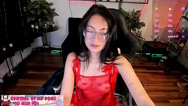 little xioo  online show from 12/22/25, 07:55