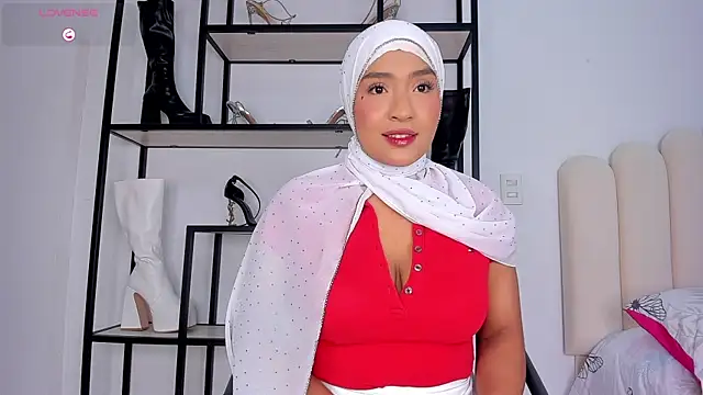Amira-Zahra online show from 07/24/26, 10:19