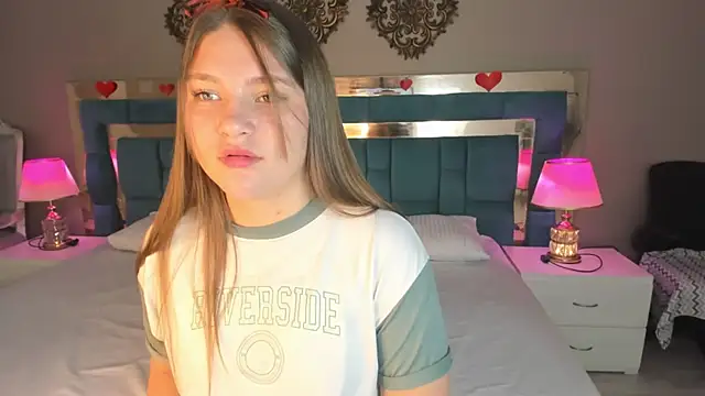 LiiaVelvet online show from 04/02/26, 03:48