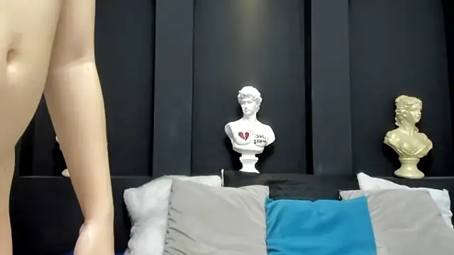 emilyrousee01 online show from 04/02/26, 07:00