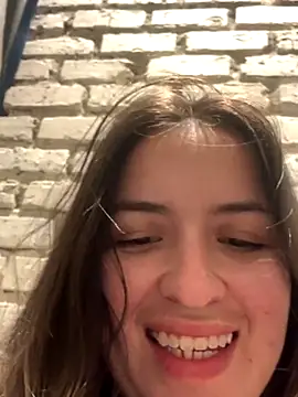 Little  Danni1 online show from 12/21/25, 05:09