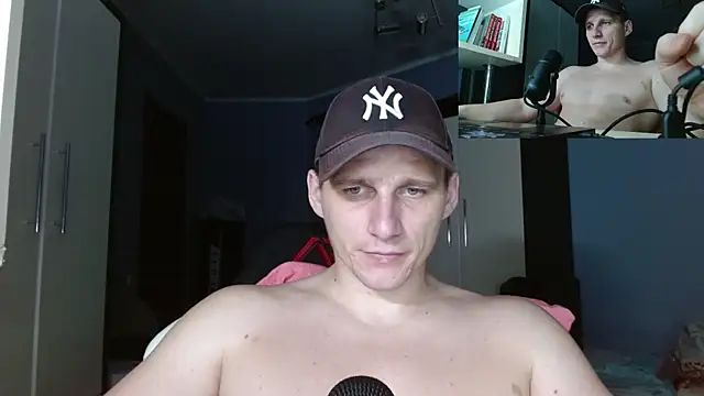 Poliglotjoe1 online show from 12/21/25, 06:31