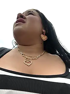 Snapshot of Kendra-daring chatting on 02/22/26, 05:44 Kendra-daring online show from 02/22/26, 05:44