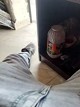 Roy   121 online show from 03/22/26, 06:50