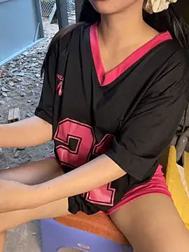 XndSeraphina online show from 04/06/26, 09:54