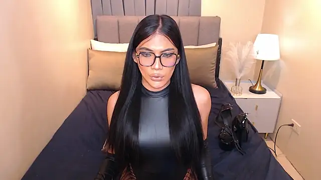 Snapshot of KelsieSilva chatting on 12/19/25, 07:59 KelsieSilva online show from 12/19/25, 07:59