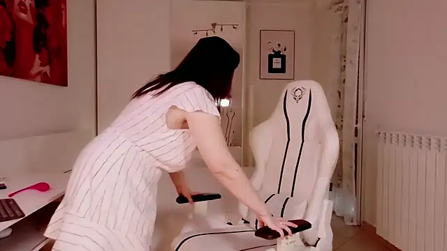 FlirtyFox  online show from 02/01/26, 12:59