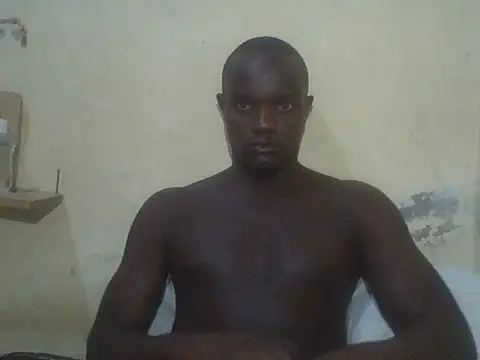 UsTwo  online show from 11/25/25, 09:04