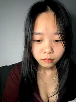 Kiee-lee online show from 11/29/25, 03:59