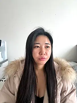 Snapshot of Momo168168 chatting on 11/25/25, 02:00 Momo168168 online show from 11/25/25, 02:00