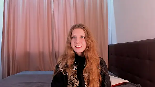 HazeLuneth online show from 02/17/26, 06:32