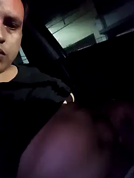 Snapshot of art-e9-2 chatting on 11/26/25, 12:00 art-e9-2 online show from 11/26/25, 12:00