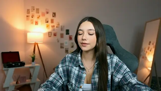 Vexorine online show from 03/19/26, 07:40